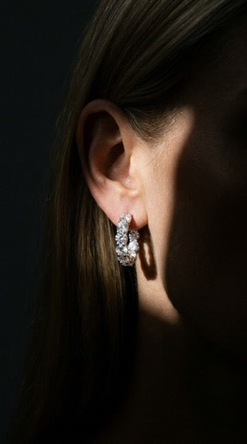 small hopp earrings